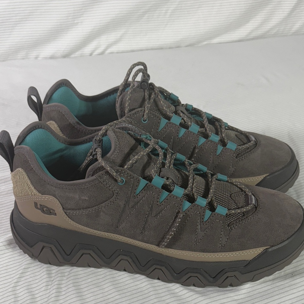 UGG Captrail Men’s Waterproof Charcoal and Teal Casual Sneakers- Size 10